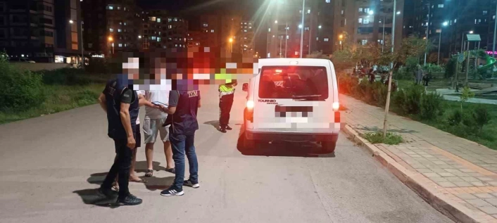 Kozanda hapis cezasıyla aranan 5 hükümlü yakalandı
