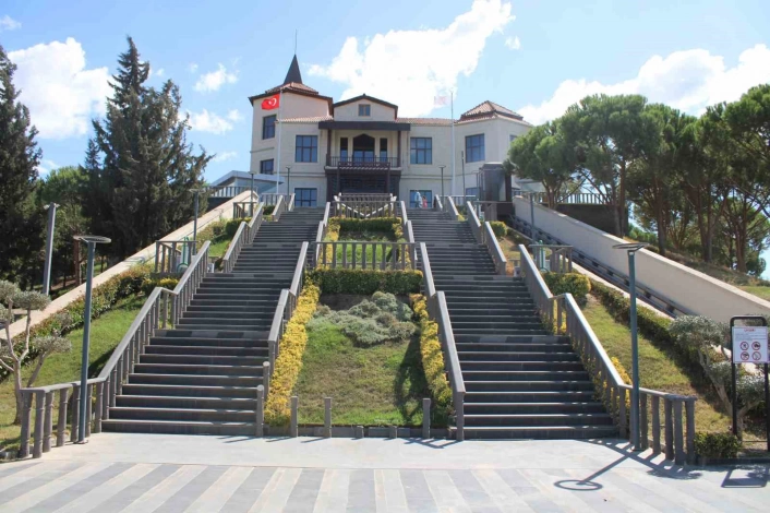 Kültür Müdürlüğünden Menderes Müzesine davet
