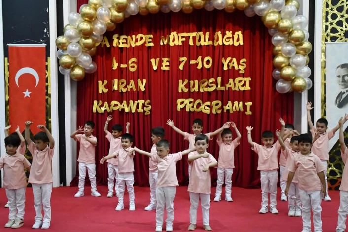 Kuran kurslarının yıl sonu kapanış programı yoğun ilgi gördü
