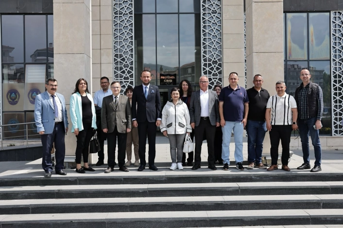 Kütahya ve Odunpazarı belediyeleri arasında Tarım Dostu İş Birliği görüşmesi
