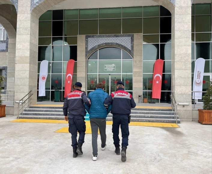 Kütahyada bir ayda 85 aranan şahıs yakalandı, 37si tutuklandı
