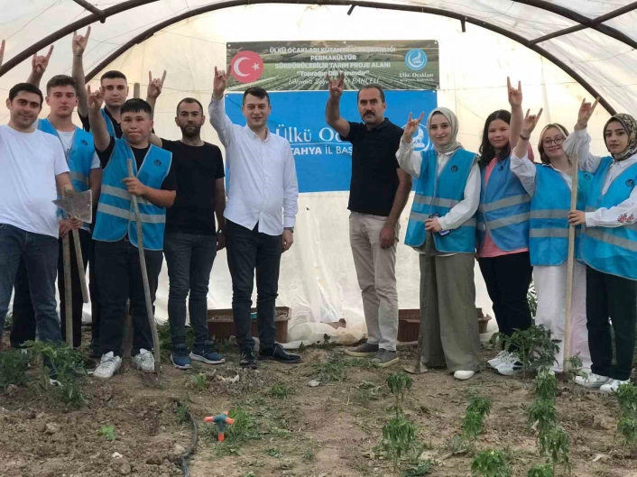 Kütahyada gençlere tarım bilinci, Permakültür projesi hayata geçirildi

