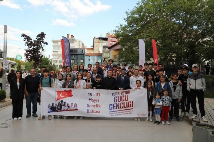 Kütahyada oryantiring yarışları şehir merkezinde gerçekleşti
