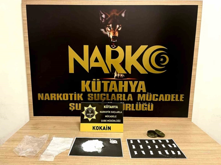 Kütahyada uyuşturucu operasyonu, 2 kişi tutuklandı

