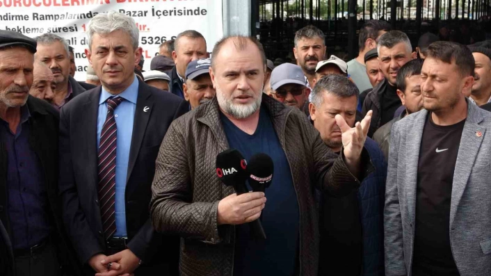 Kütahyalı üreticilerden belediyeye kurban pazarı tepkisi: 