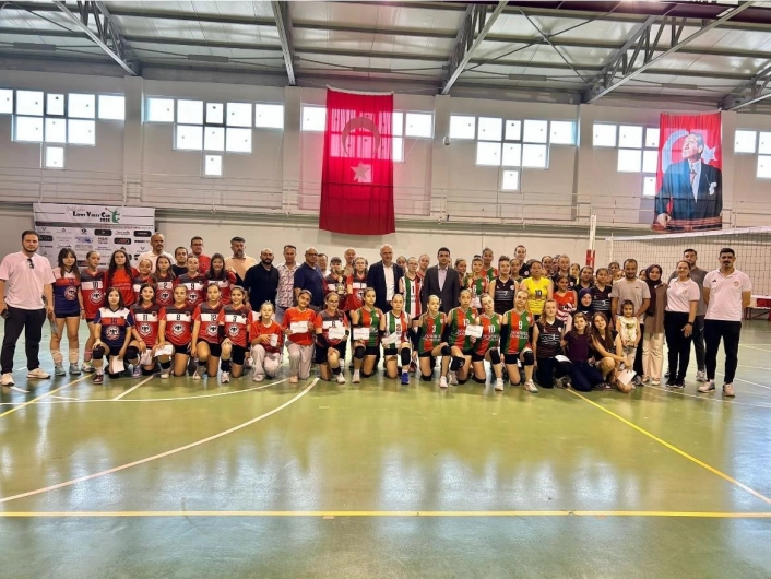 Lefke Voley Cup 2025 Turnuvasına başladı
