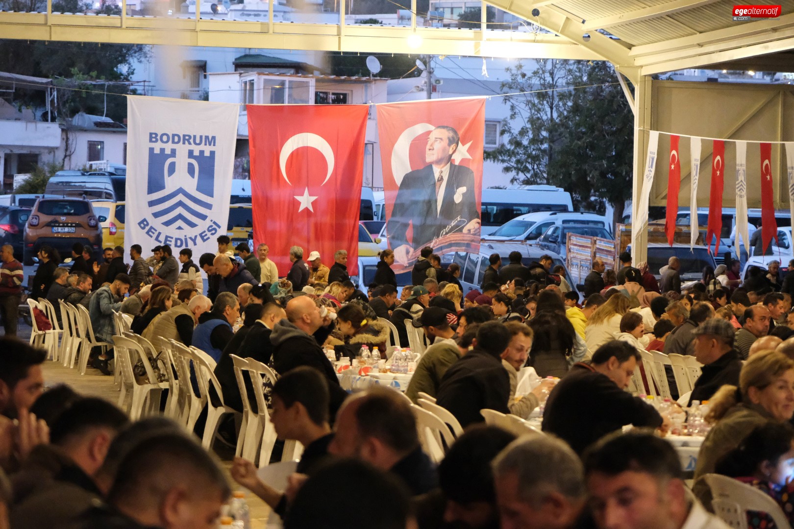 Mahalle İftarları Cevat Şakir'le Başladı