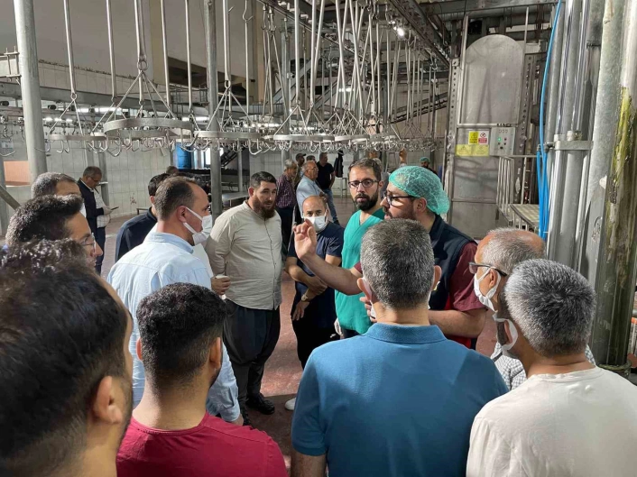 Malatya Büyükşehir Belediyesinden vatandaşlara sertifikalı kurban kesim elemanı eğitimi
