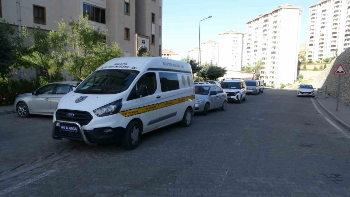 Malatyada yaşlı adam evinde başından vurulmuş halde bulundu
