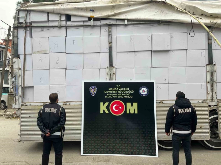 Manisada kaçakçılığa geçit yok: Üç ayda 15 şüpheli yakalandı
