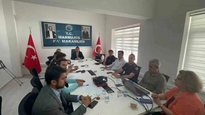 Marmariste deprem sonrası sahaya çıkan ekipler incelemelerini sürdürüyor

