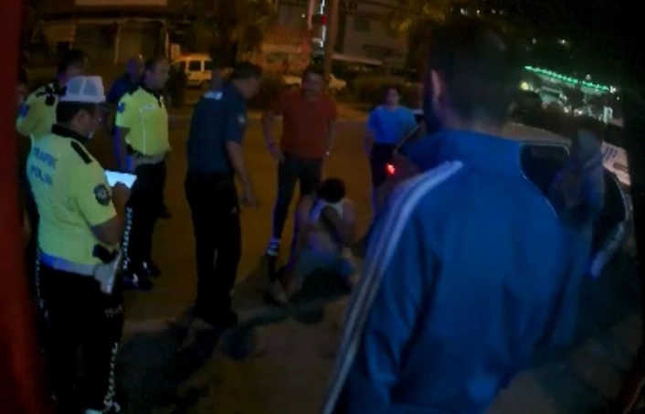 Mersinde alkollü sürücü ortalığı karıştırdı: O anlar kamerada
