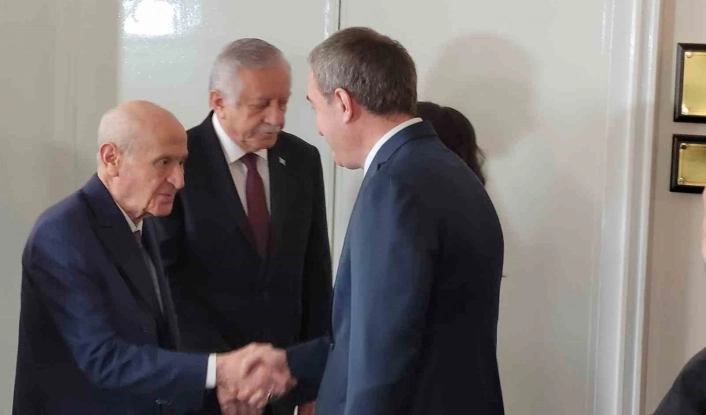 MHP Lideri Bahçeli, DEM Parti heyeti ile görüştü
