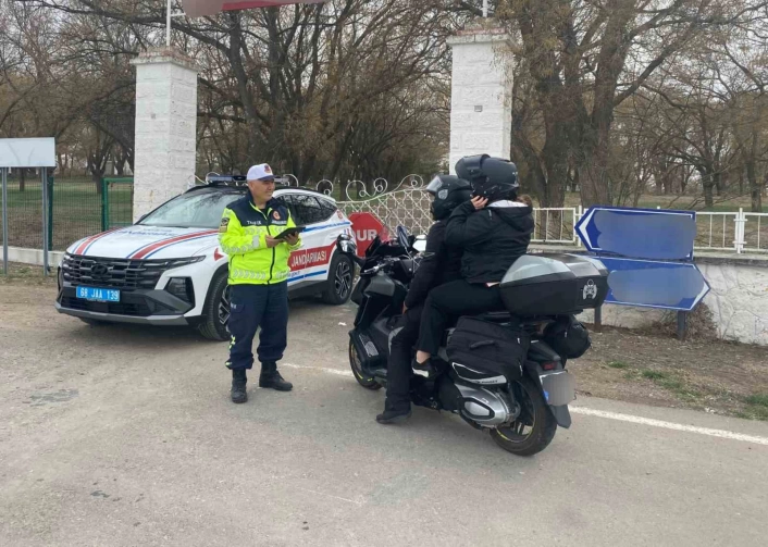 Motosiklet kazalarına jandarmadan eğitimli mücadele
