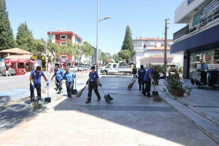 Muğla Büyükşehir Belediyesinden 13 ilçede temizlik seferberliği
