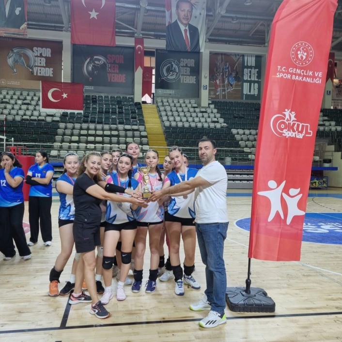 Muğlada voleybol il birincisi belli oldu
