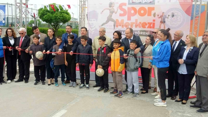 Muğladaki spor merkezi törenle hizmete açıldı
