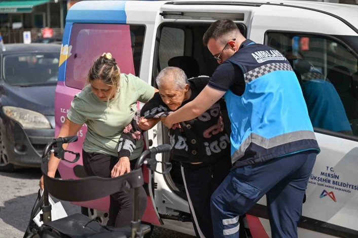 Onkoloji Hasta Servisi, 4 yılda 8 bin 500ün üzerinde hasta taşıdı
