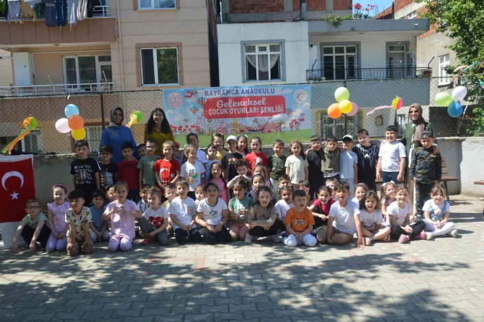 Orduda minikler, geleneksel çocuk oyunları şenliğinde doyasıya eğlendi
