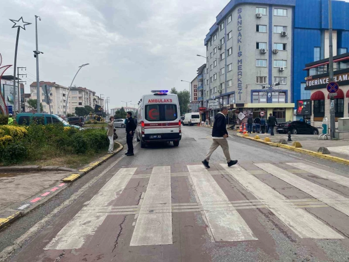 Otomobilin çarpığı yaya yaralandı
