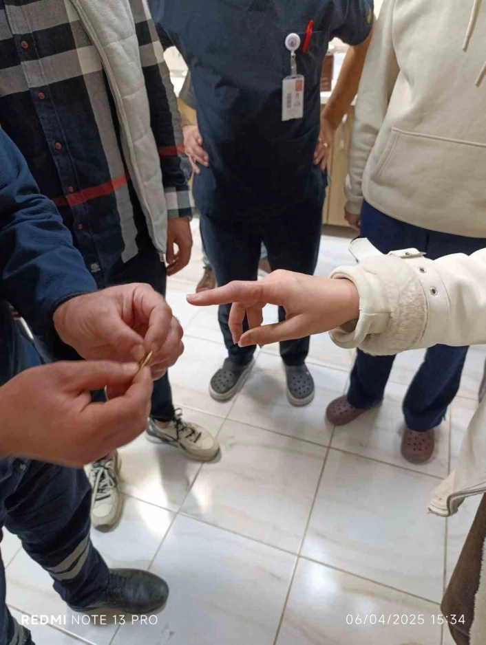 Parmağında yüzük sıkışan vatandaşın yardımına itfaiye koştu
