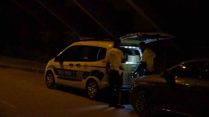 Polisin dur ihtarına uymayarak kaçan ve üniversite öğrencisinin ağır yaralanmasına sebep olan 5 şüpheli suç makinesi çıktı
