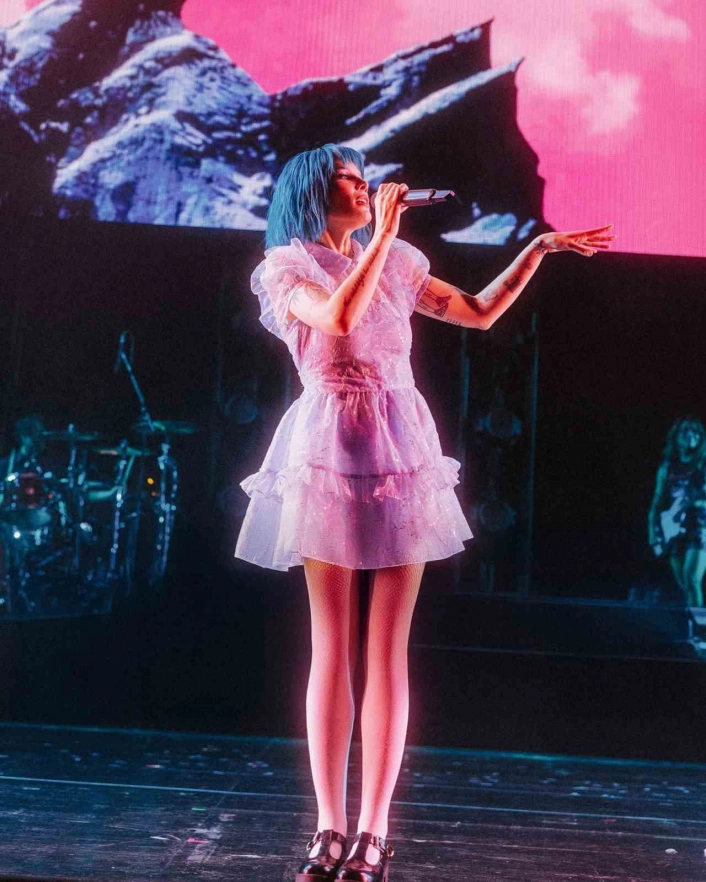 Pop müziğin global ikonu Halsey, 21 Ağustosta İstanbulda
