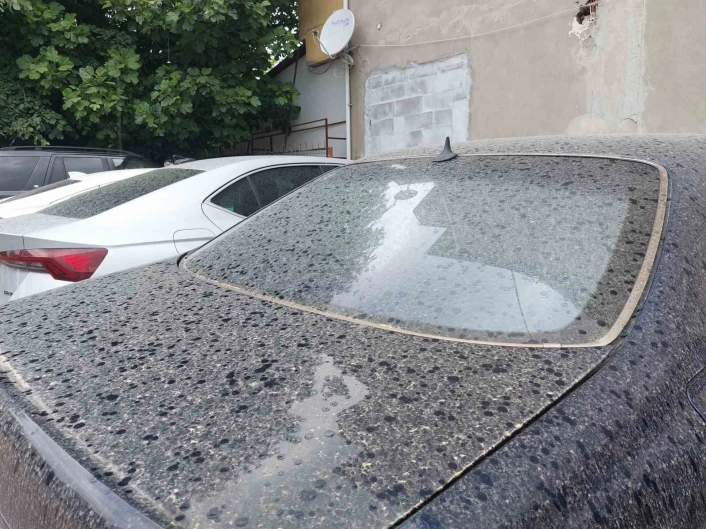 Sakaryada araçlar çamurla kaplandı

