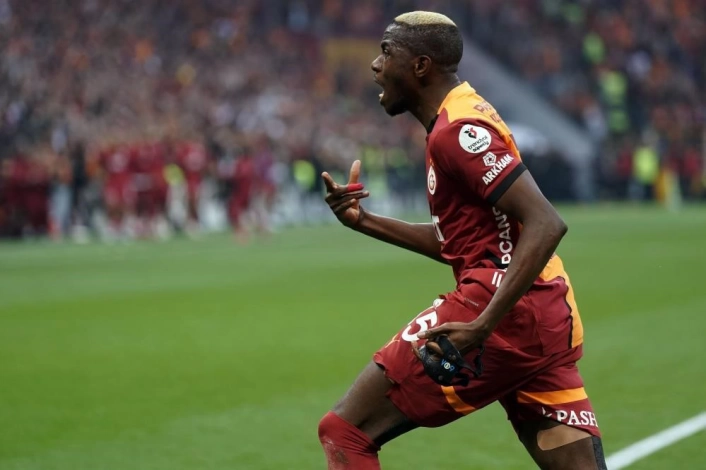 Şampiyon Galatasarayın en medyatik 11i belli oldu
