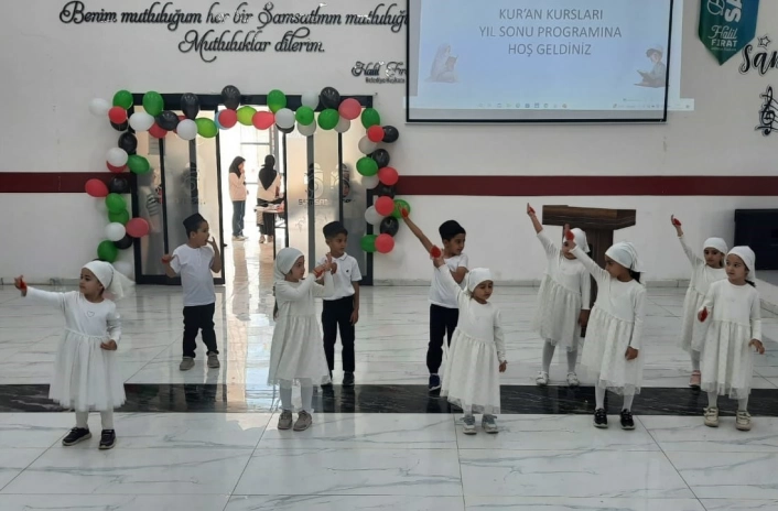 Samsatta Kuran Kursu öğrencileri yılsonu programı düzenledi
