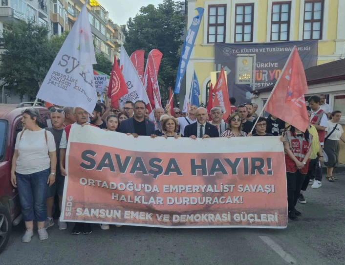 Samsunda savaşa hayır yürüyüşü
