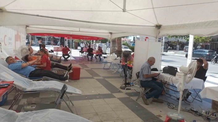 Sarıgölde kan bağışı kampanyasına büyük destek
