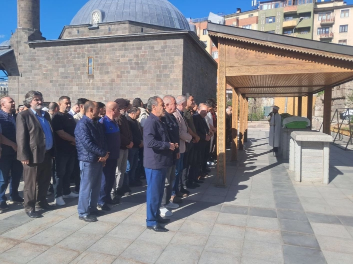 Sebahattin Özgünün anne acısı
