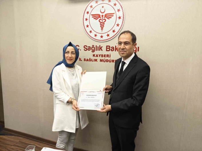 Sigara ile vedalaştılar, teşekkür belgelerini aldılar
