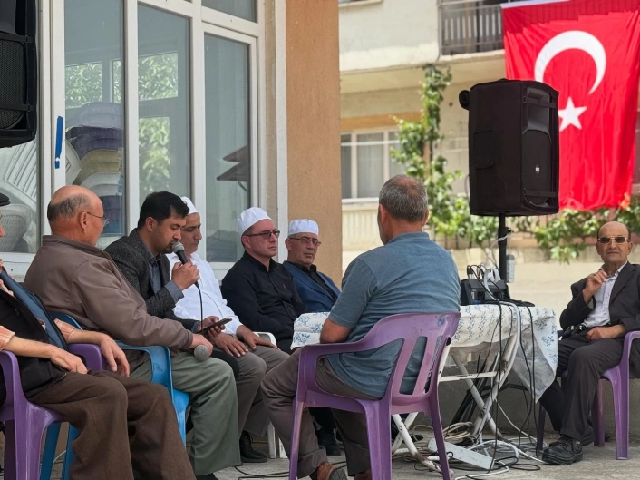 Simavda şehit asker Cankaya mezarı başında anıldı
