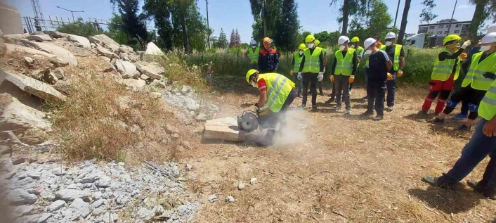 Sökede arama kurtarma eğitimleri devam ediyor
