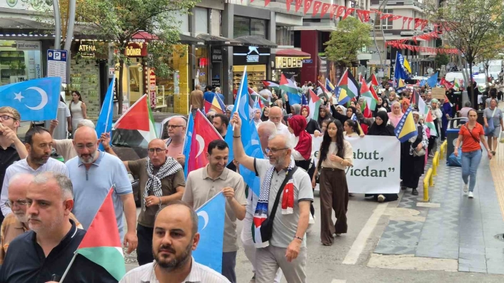 Srebrenitsa Katliamı Samsunda kınandı
