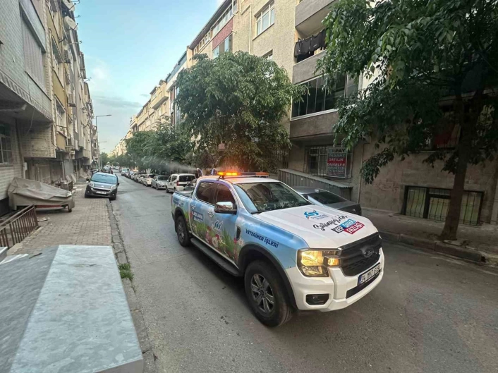 Sultangazide sivrisineksiz yaz için ilaçlama çalışmaları sürüyor
