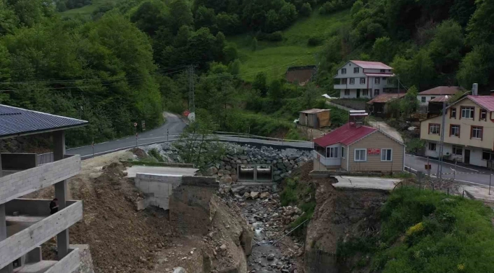 Sütlacı ile ünlü Hamsiköyün ulaşım sorunu çözüldü
