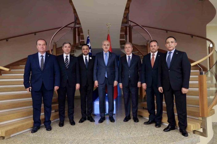 TBMM Başkanı Kurtulmuştan Türkiyenin Saraybosna Büyükelçiliğine ziyaret

