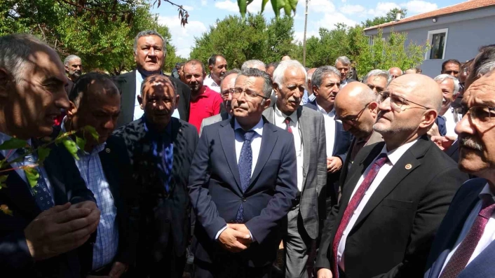 TBMM Zirai Don Araştırma Komisyonu Malatyada kayısı bahçelerinde inceleme yaptı
