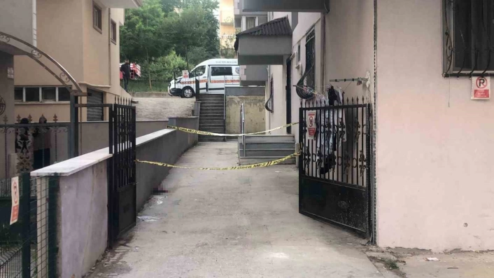 Tekirdağda 5. kattan düşen 2 yaşındaki bebek hayatını kaybetti
