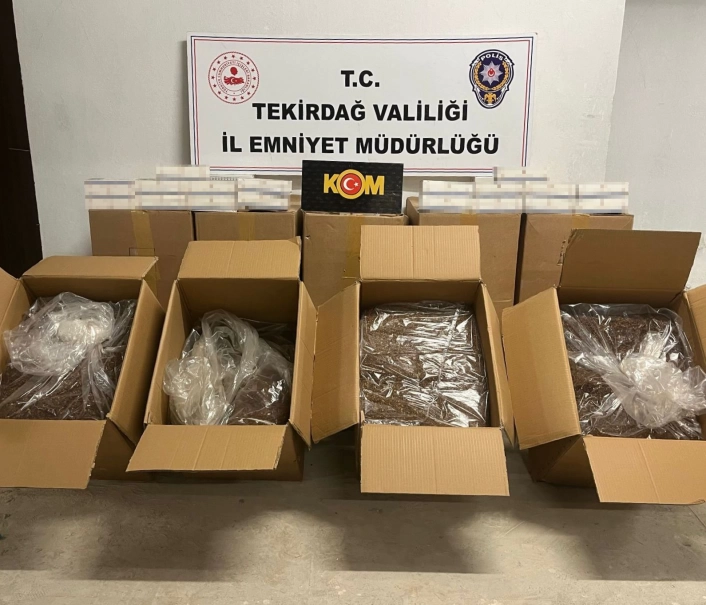 Tekirdağda yarım ton tütün ve binlerce makaron ele geçirildi
