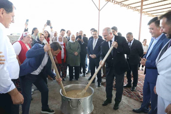 Türk Mutfağı Haftasında Çanakkaleden geleneksel düğün yemekleri
