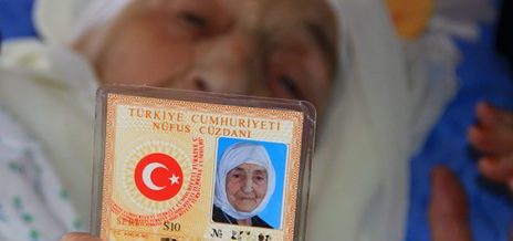 Türkiye’nin en yaşlı insanı hayatını kaybetti!