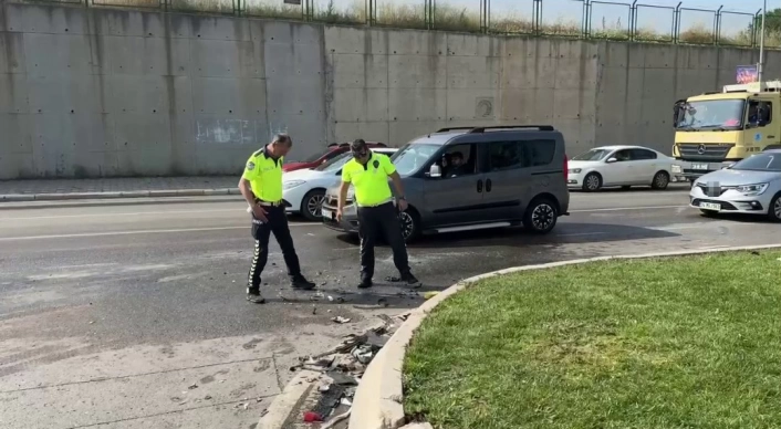 Tuzlada zincirleme trafik kazası: 4 yaralı
