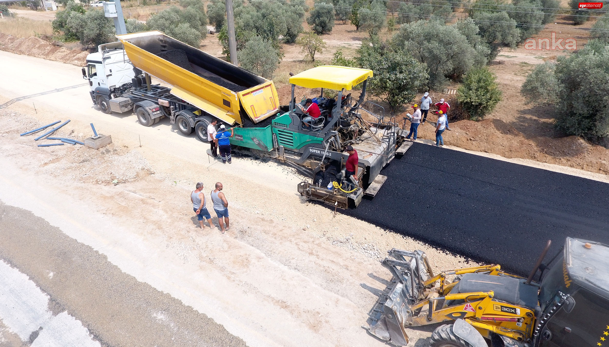 Ula'da sıcak asfalt kaplaması çalışmaları başladı