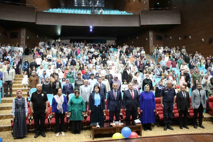 Uşakta Kuran Kursları yıl sonu kapanış programları düzenlendi
