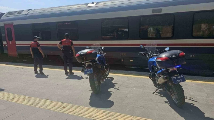 Uyuşturucu Ticareti Zanlısı Yakalandı