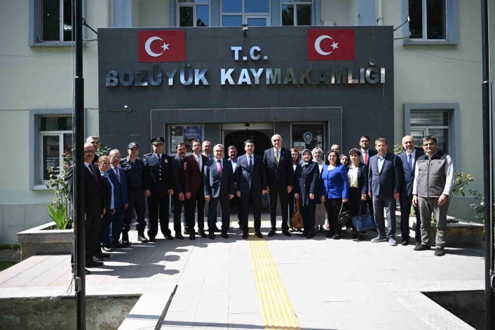 Vali Aygölden Bozüyüke veda ziyareti
